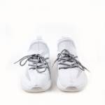 Лёгкие кроссовки из текстиля белоснежного цвета